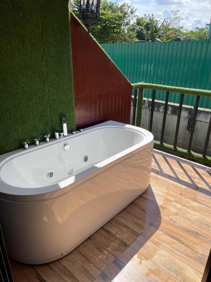 Noree Jacuzzi House Ban Phan Sadet Nai Esterno foto